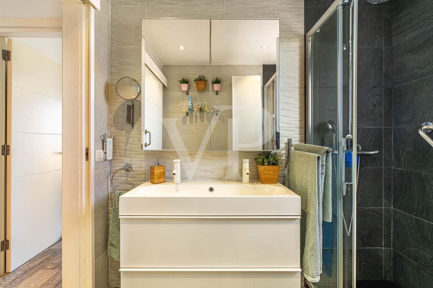 Bungalow de 3 habitaciones en Arico en venta - 450.000 € (Ref: 9658525)