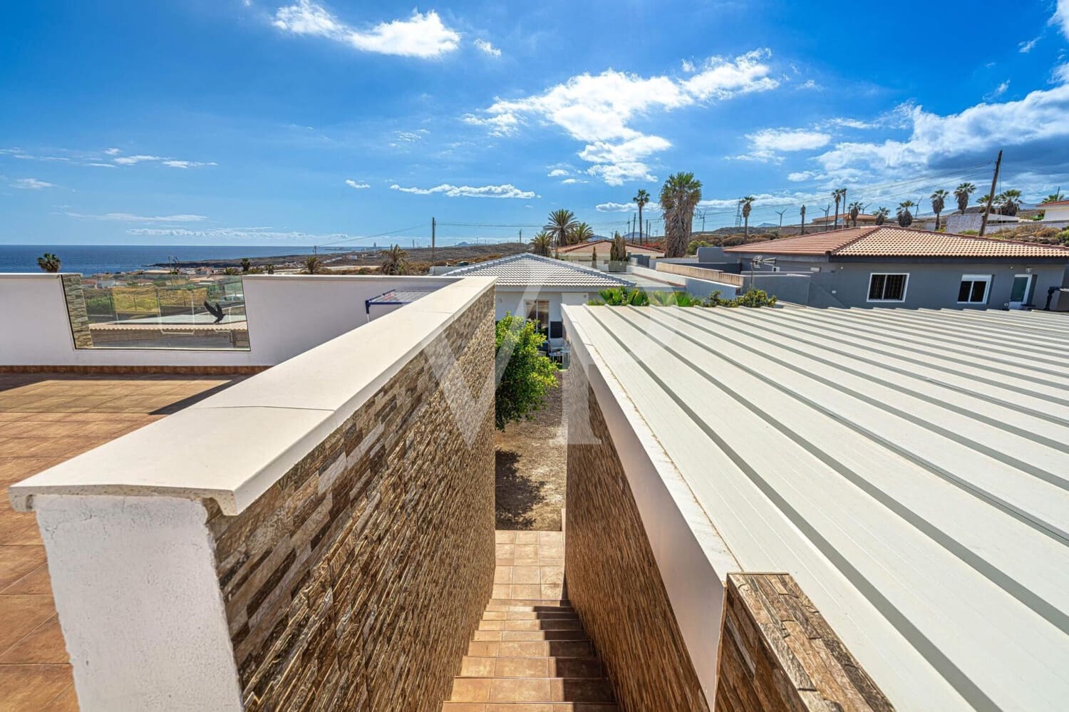 Bungalow de 3 habitaciones en Arico en venta - 450.000 € (Ref: 9658525)