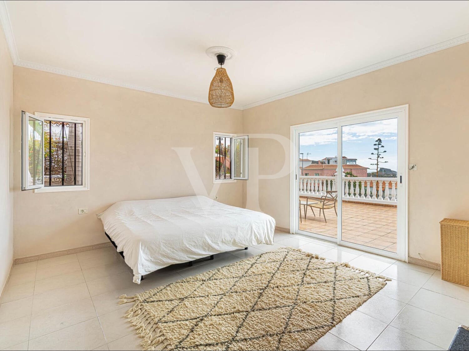 4 soveværelse Byhus til salg i Arona med swimmingpool - € 850.000 (Ref: 9658526)