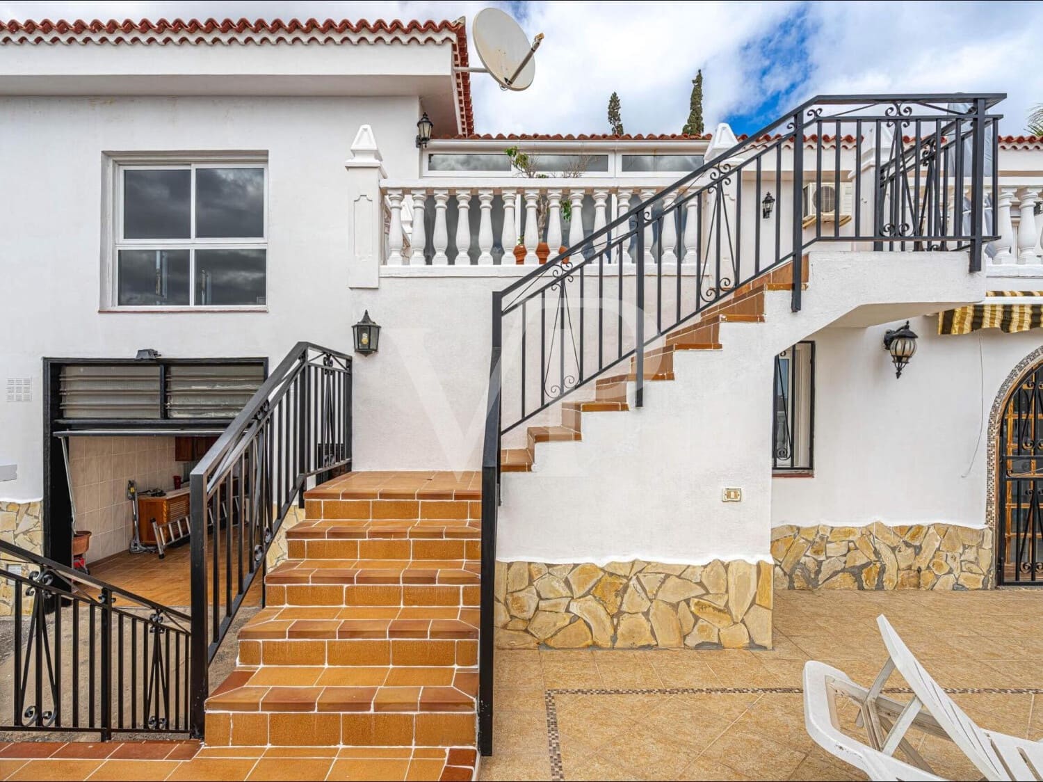 4 soveværelse Byhus til salg i Arona med swimmingpool - € 850.000 (Ref: 9658526)