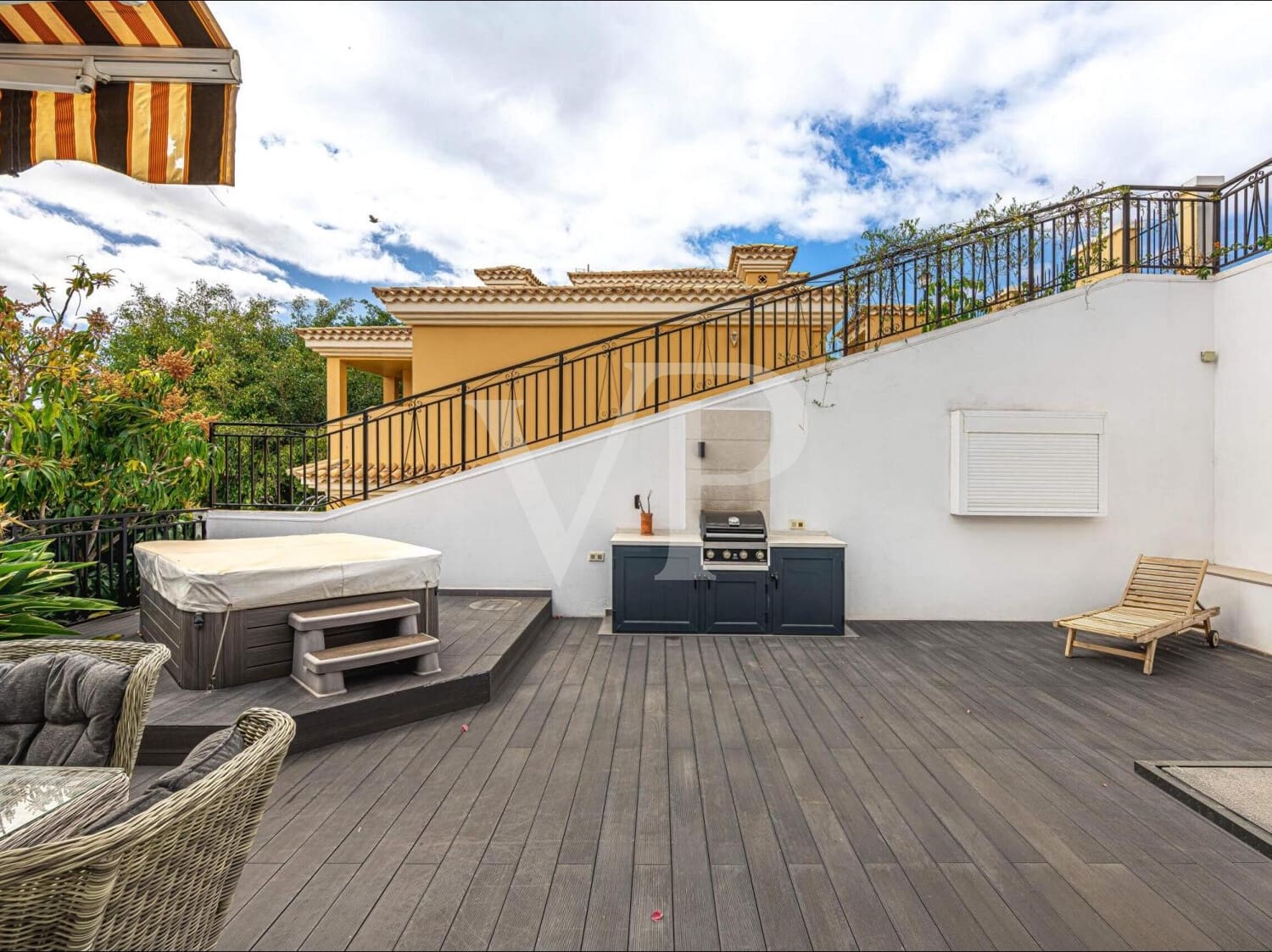 4 soveværelse Byhus til salg i Arona med swimmingpool - € 850.000 (Ref: 9658526)