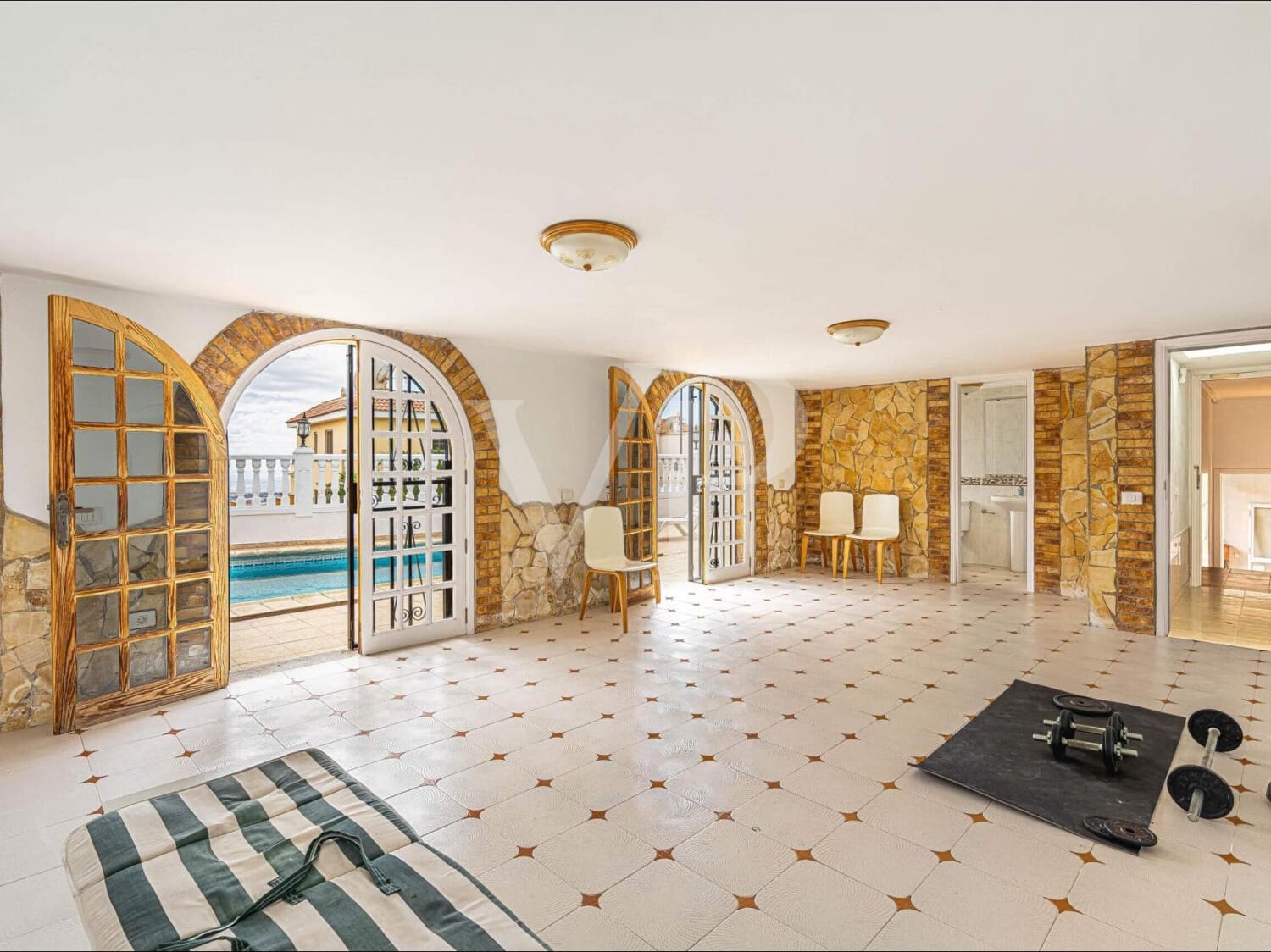 4 soveværelse Byhus til salg i Arona med swimmingpool - € 850.000 (Ref: 9658526)