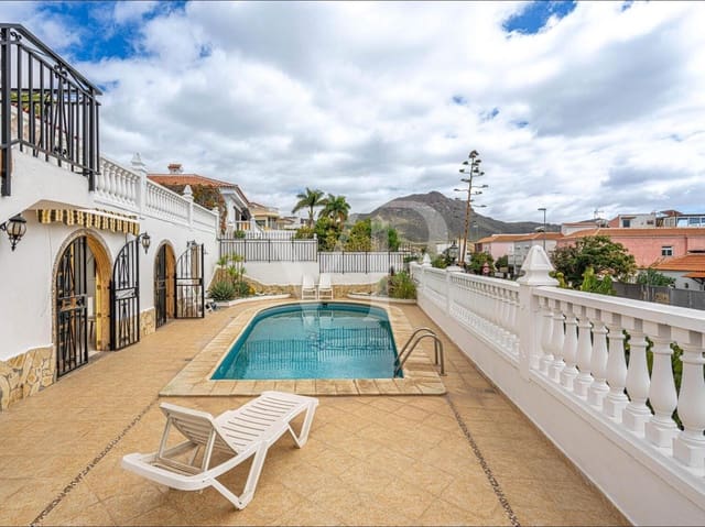 4 soveværelse Byhus til salg i Valle de San Lorenzo, Arona med swimmingpool - € 850.000 (Ref: 9658526)