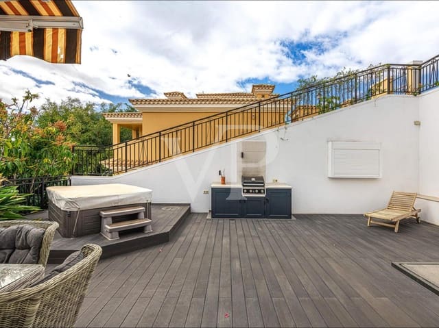 4 soveværelse Byhus til salg i Valle de San Lorenzo, Arona med swimmingpool - € 850.000 (Ref: 9658526)