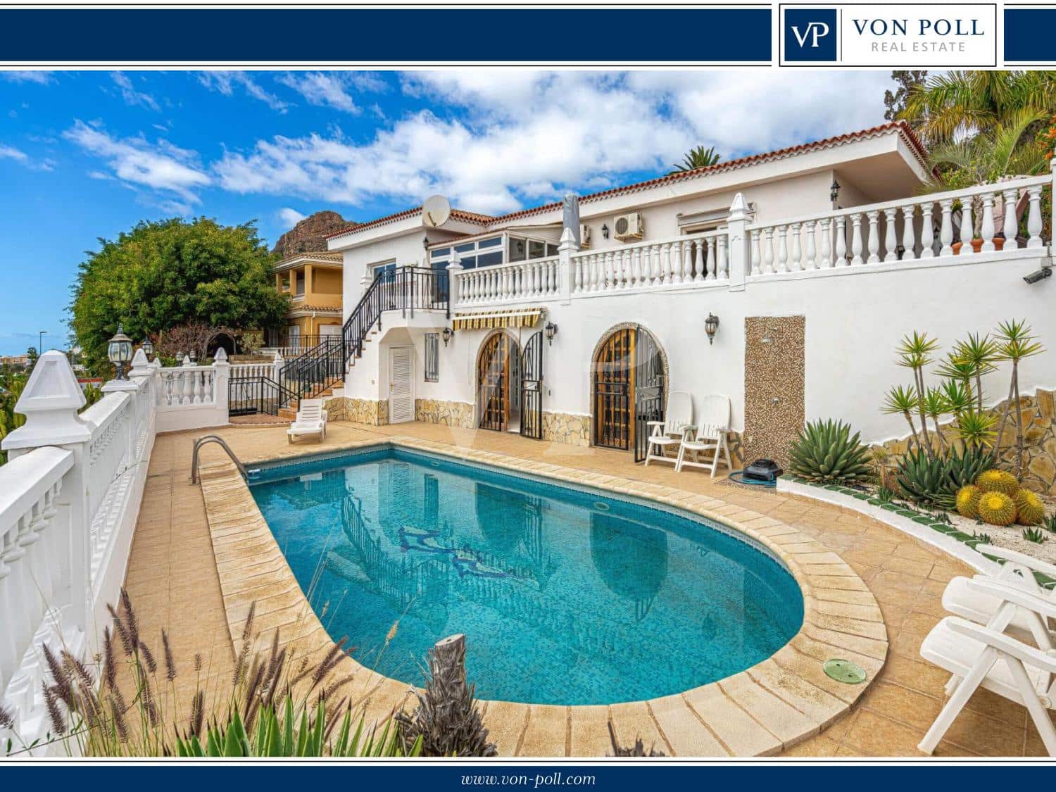 4 soveværelse Byhus til salg i Arona med swimmingpool - € 850.000 (Ref: 9658526)