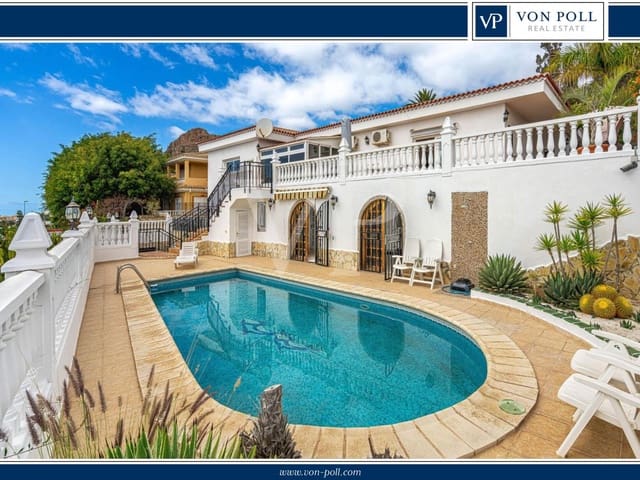 4 soveværelse Byhus til salg i Valle de San Lorenzo, Arona med swimmingpool - € 850.000 (Ref: 9658526)