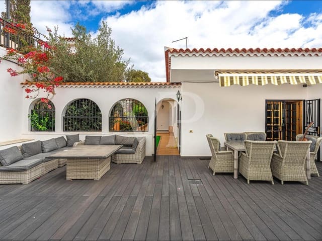 4 soveværelse Byhus til salg i Valle de San Lorenzo, Arona med swimmingpool - € 850.000 (Ref: 9658526)