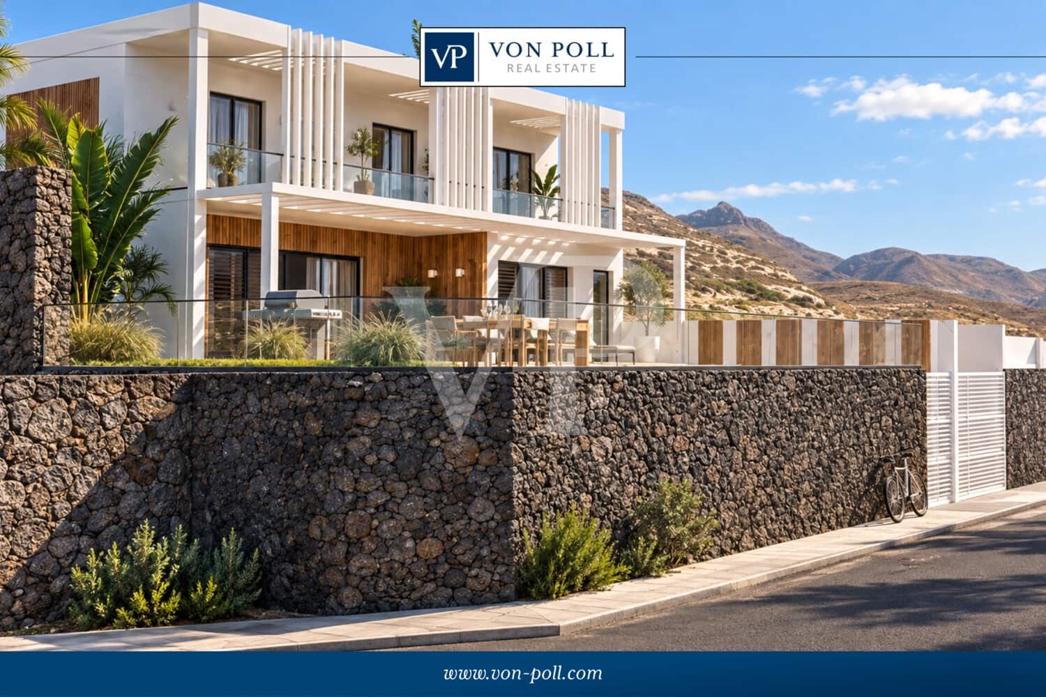 3 bedroom Townhouse for sale in Roque del Conde with pool - € 1,750,000 (Ref: 9700480)