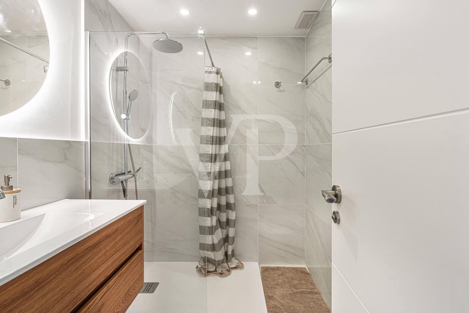 2 soveværelse Penthouse til salg i Costa Adeje med swimmingpool - € 355.000 (Ref: 9700481)