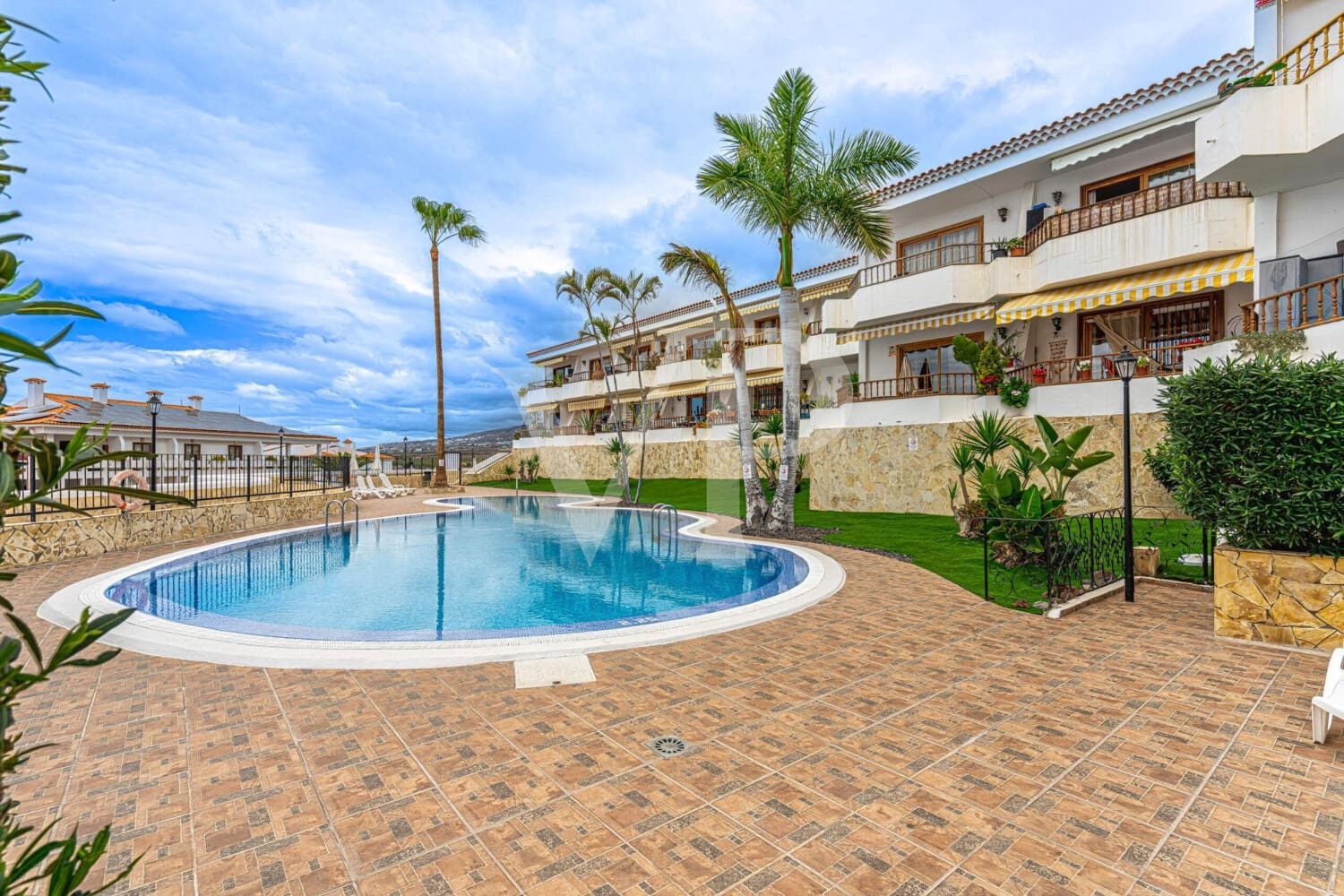 2 soveværelse Penthouse til salg i Costa Adeje med swimmingpool - € 355.000 (Ref: 9700481)