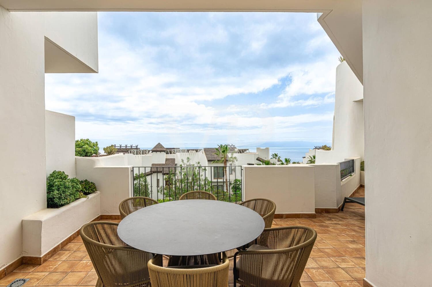 2 quarto Apartamento para venda em Guia de Isora com piscina - 690 000 € (Ref: 9721475)