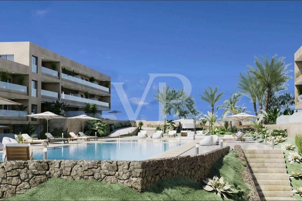 3 slaapkamer Flat te koop in El Medano met zwembad - € 590.000 (Ref: 9721476)