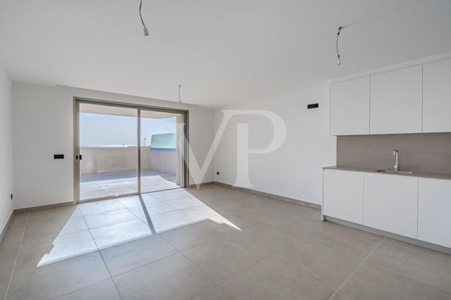 3 soveværelse Lejlighed til salg i El Medano, Granadilla de Abona med swimmingpool - € 590.000 (Ref: 9721476)