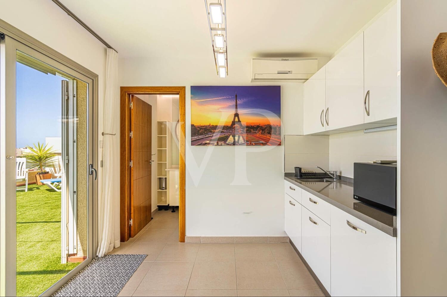 3 bedroom Penthouse for sale in Alcala - € 399,000 (Ref: 9738368)