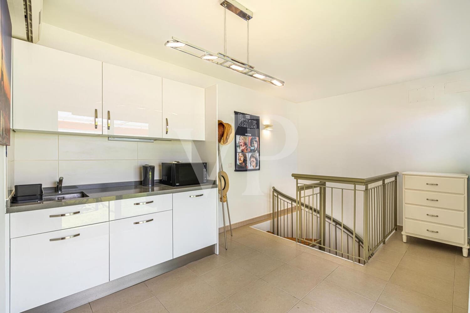 3 bedroom Penthouse for sale in Alcala - € 399,000 (Ref: 9738368)