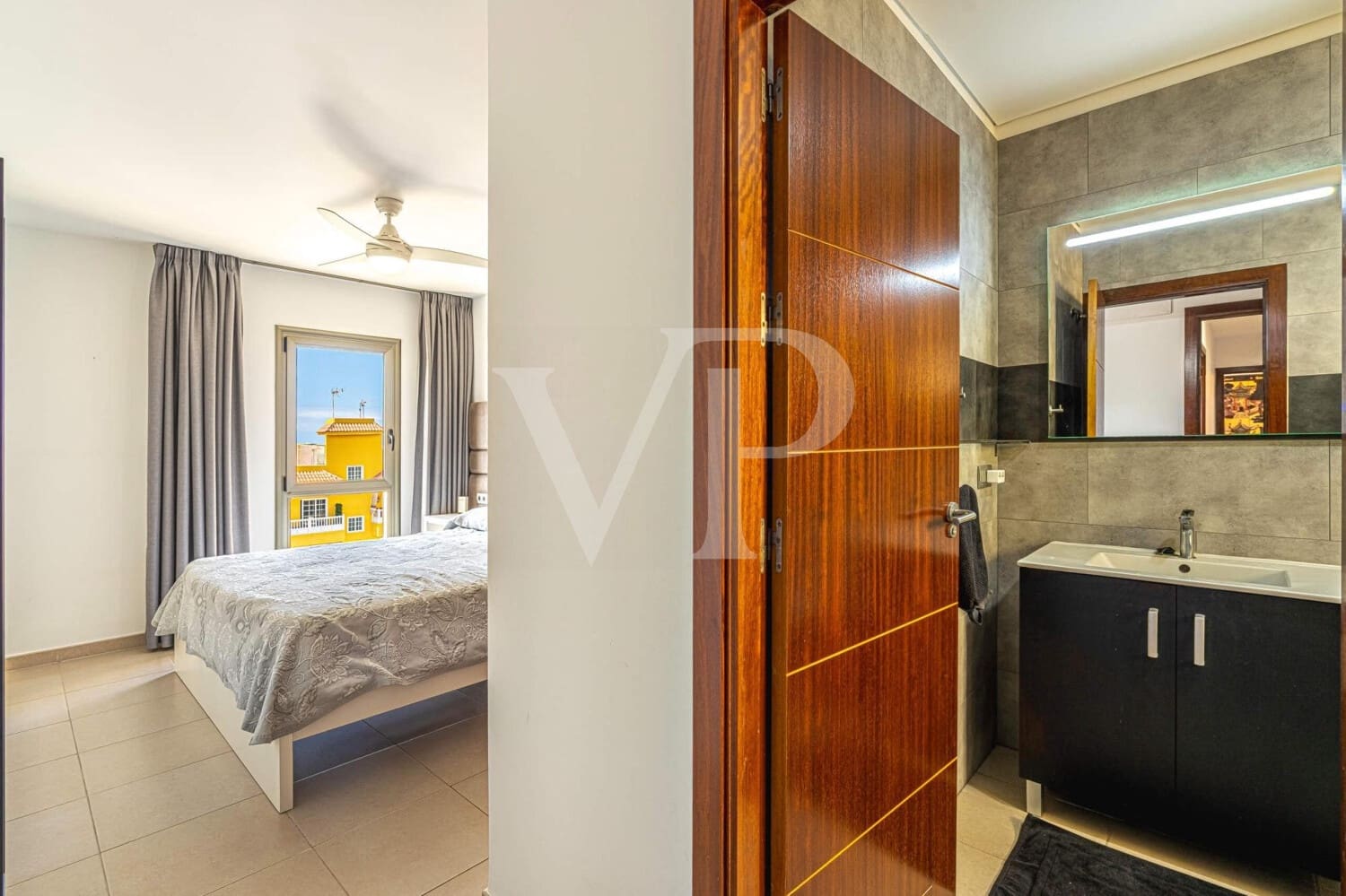 3 bedroom Penthouse for sale in Alcala - € 399,000 (Ref: 9738368)