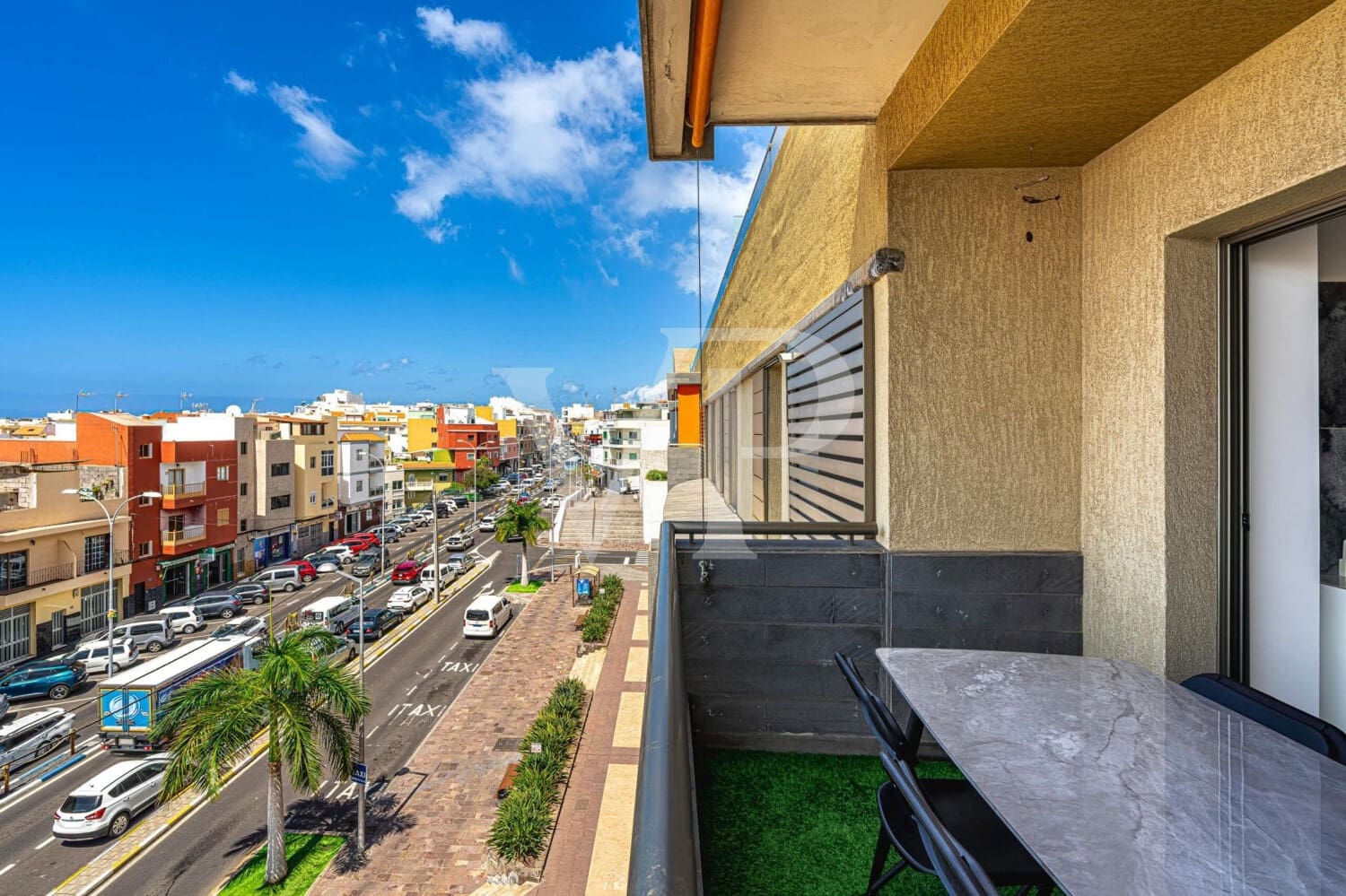 3 bedroom Penthouse for sale in Alcala - € 399,000 (Ref: 9738368)