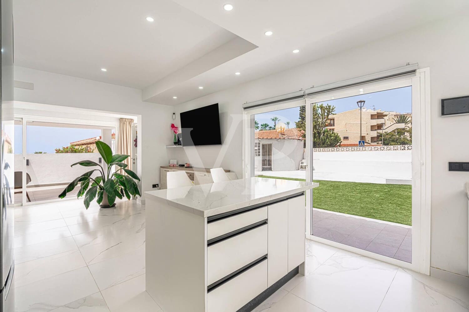 3 sypialnia Bungalow na sprzedaż w El Madronal - 999 000 € (Ref: 9796647)