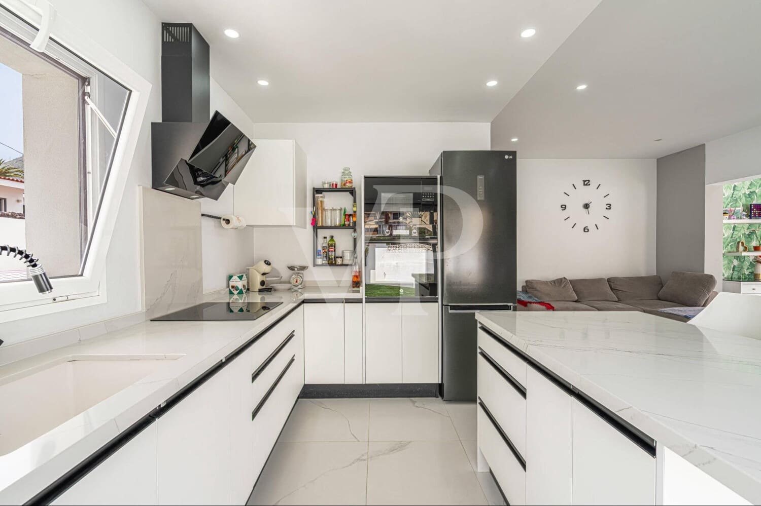 3 sypialnia Bungalow na sprzedaż w El Madronal - 999 000 € (Ref: 9796647)