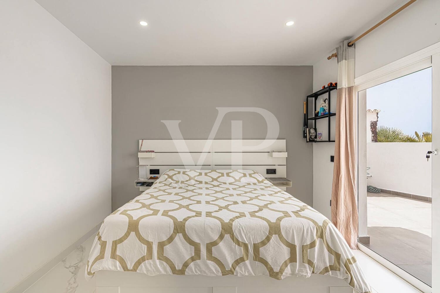 3 sypialnia Bungalow na sprzedaż w El Madronal - 999 000 € (Ref: 9796647)