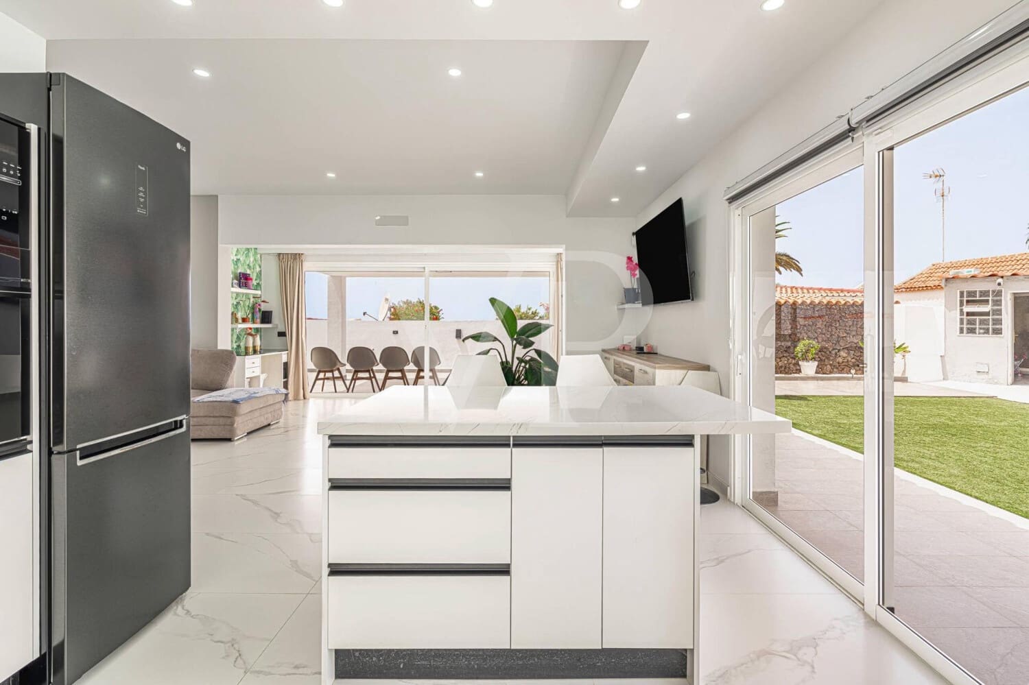 3 sypialnia Bungalow na sprzedaż w El Madronal - 999 000 € (Ref: 9796647)