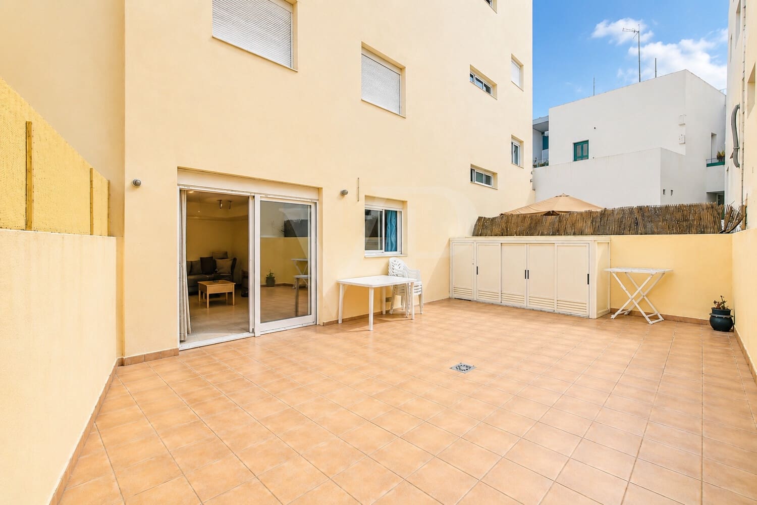 1 sovrum Lägenhet till salu i Adeje - 220 000 € (Ref: 9806283)