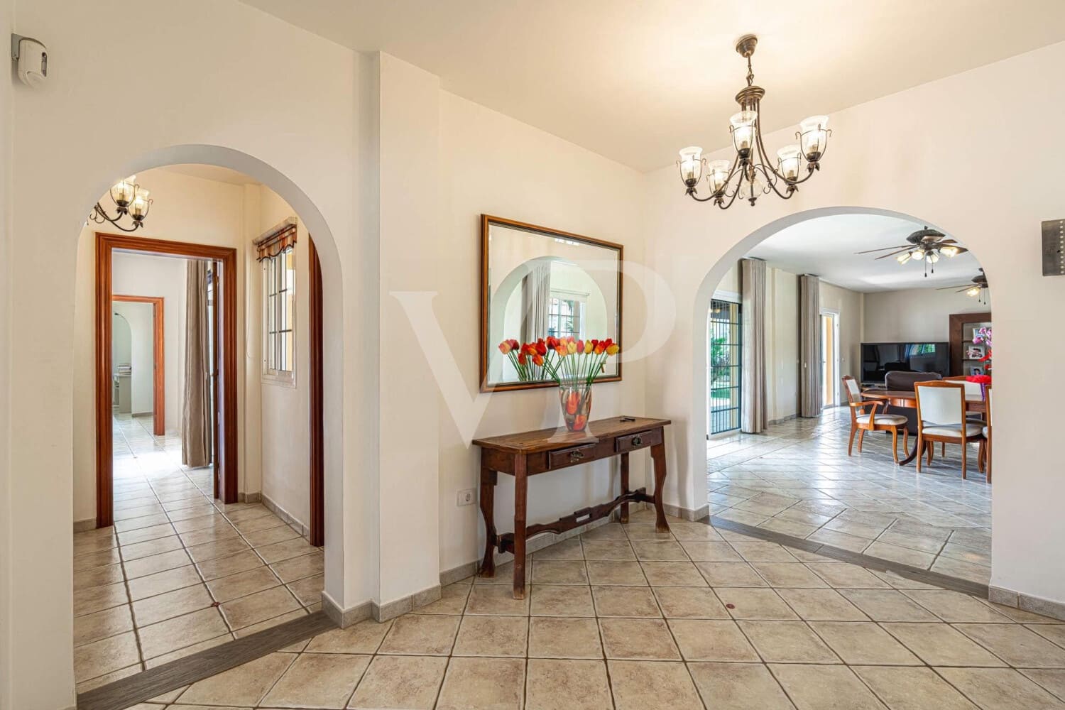 4 soveværelse Villa til salg i Golf del Sur med swimmingpool - € 1.350.000 (Ref: 9833587)