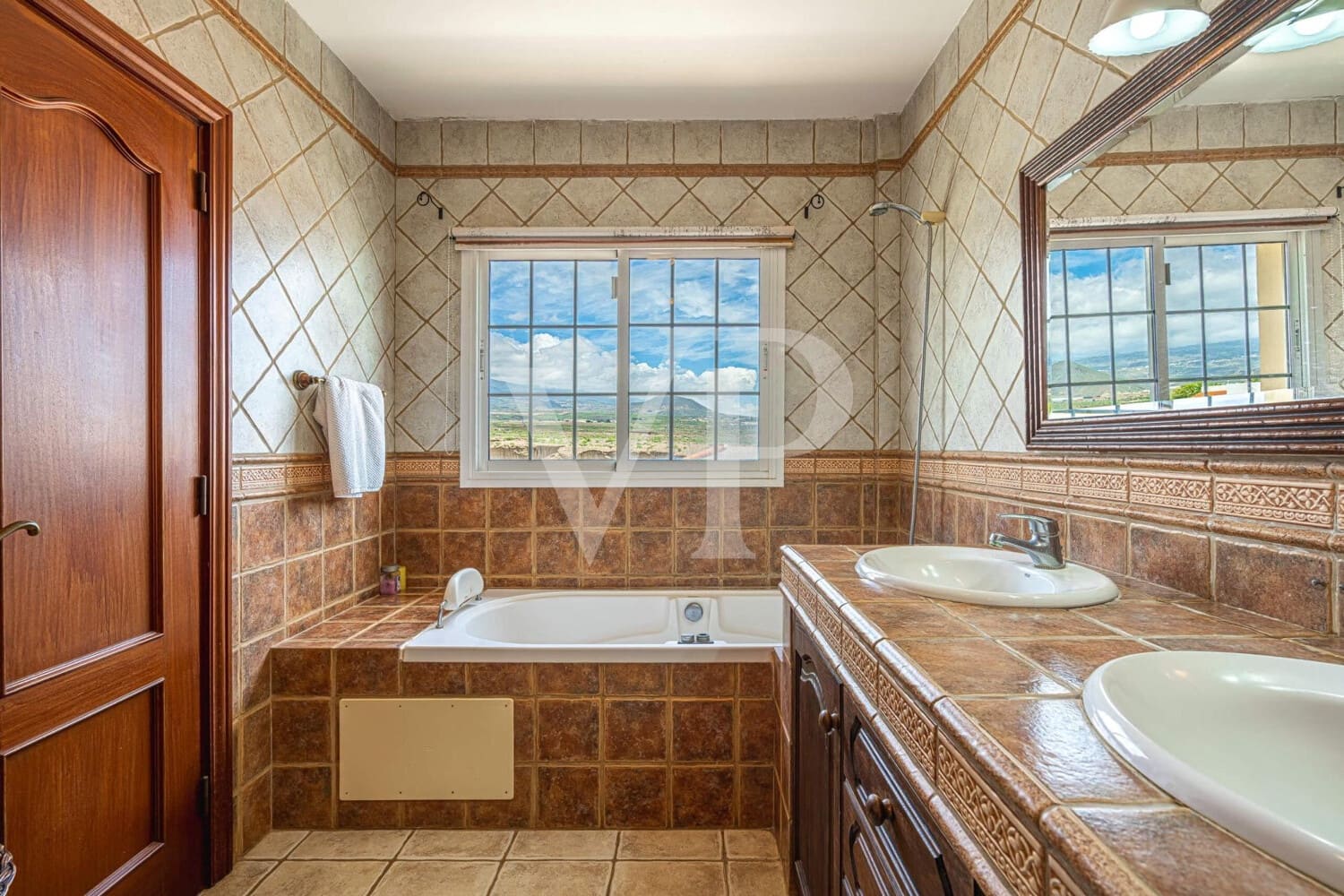 4 soveværelse Villa til salg i Golf del Sur med swimmingpool - € 1.350.000 (Ref: 9833587)