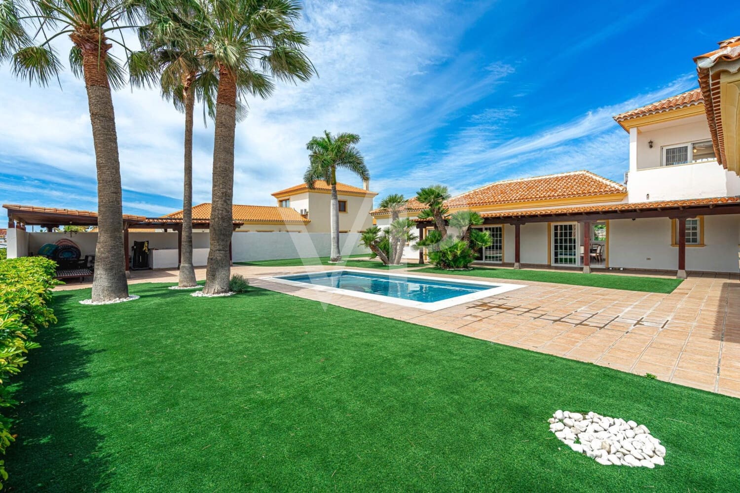 4 soveværelse Villa til salg i Golf del Sur med swimmingpool - € 1.350.000 (Ref: 9833587)