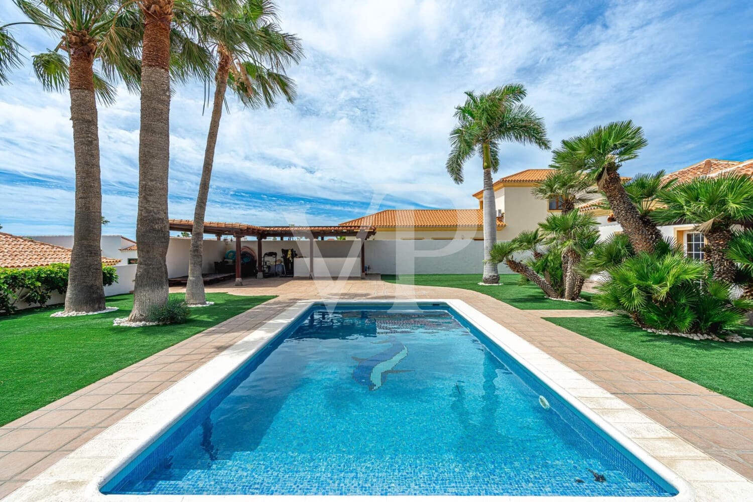 4 soveværelse Villa til salg i Golf del Sur med swimmingpool - € 1.350.000 (Ref: 9833587)