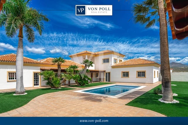 4 Zimmer Villa zu verkaufen in Golf del Sur, San Miguel de Abona mit Pool - 1.350.000 € (Ref: 9833587)