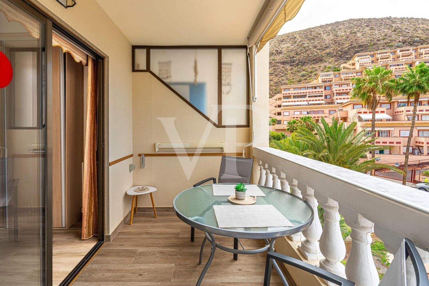 1 slaapkamer Flat te koop in Los Cristianos met zwembad - € 225.000 (Ref: 9962054)