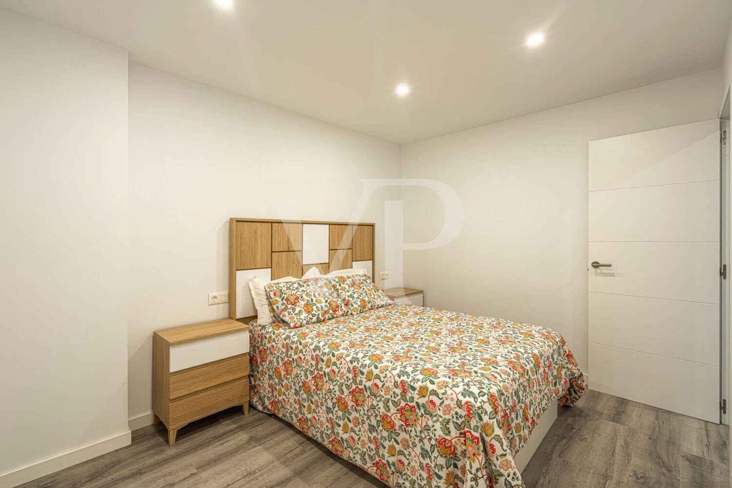 2 soveværelse Lejlighed til salg i Los Cristianos med swimmingpool - € 289.000 (Ref: 9962055)