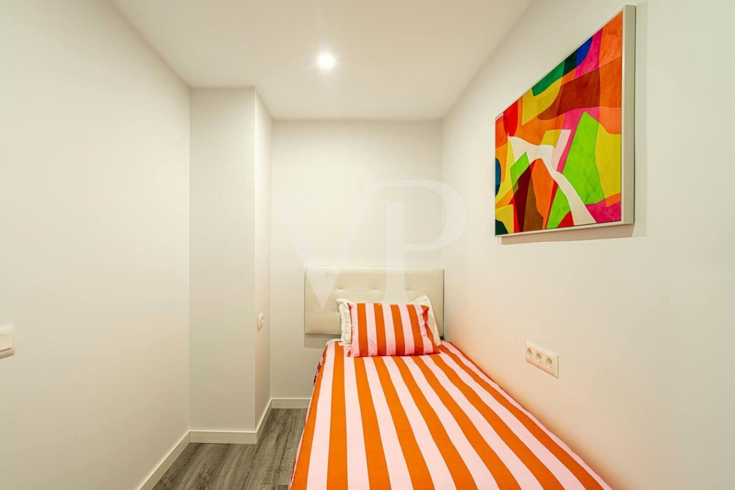 2 soveværelse Lejlighed til salg i Los Cristianos med swimmingpool - € 289.000 (Ref: 9962055)