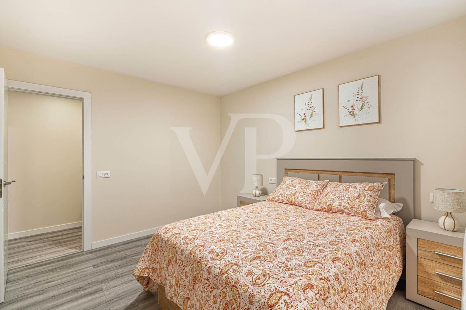 3 makuuhuone Asunto myytävänä paikassa Los Cristianos mukana uima-altaan - 339 000 € (Ref: 9964901)