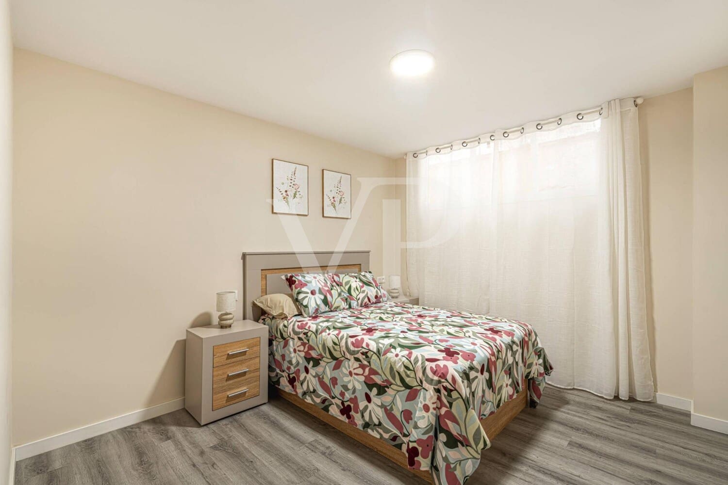 3 makuuhuone Asunto myytävänä paikassa Los Cristianos mukana uima-altaan - 339 000 € (Ref: 9964901)