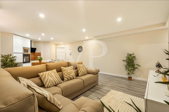3 makuuhuone Asunto myytävänä paikassa Los Cristianos, Arona mukana uima-altaan - 339 000 € (Ref: 9964901)