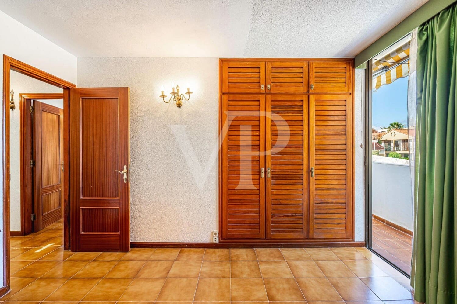 2 soveværelse Rækkehus til salg i Costa Adeje med swimmingpool - € 396.000 (Ref: 9966158)