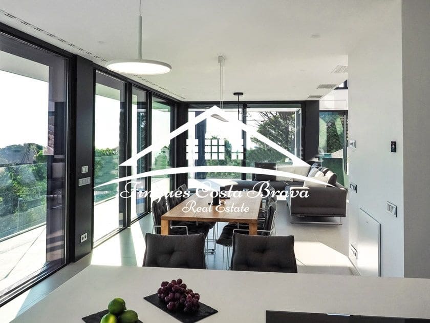 3 soveværelse Villa til salg i Begur med swimmingpool garage - € 1.975.000 (Ref: 6075426)