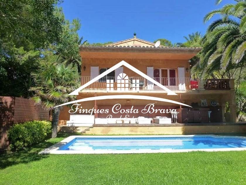 7 soverom Villa til salgs i Begur med svømmebasseng garasje - € 1 800 000 (Ref: 6075436)