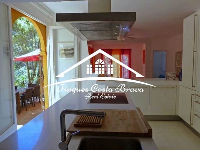 7 soverom Villa til salgs i Begur med svømmebasseng garasje - € 1 800 000 (Ref: 6075436)