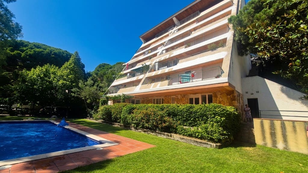 3 camera da letto Appartamento in vendita in Santa Cristina d'Aro con piscina garage - 340.000 € (Rif: 8585376)