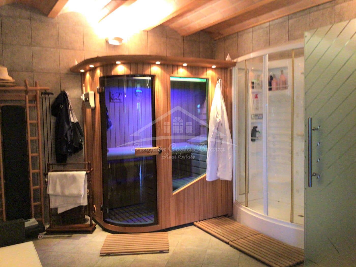 5 Zimmer Villa zu verkaufen in Tamariu mit Pool Garage - 1.200.000 € (Ref: 8585379)