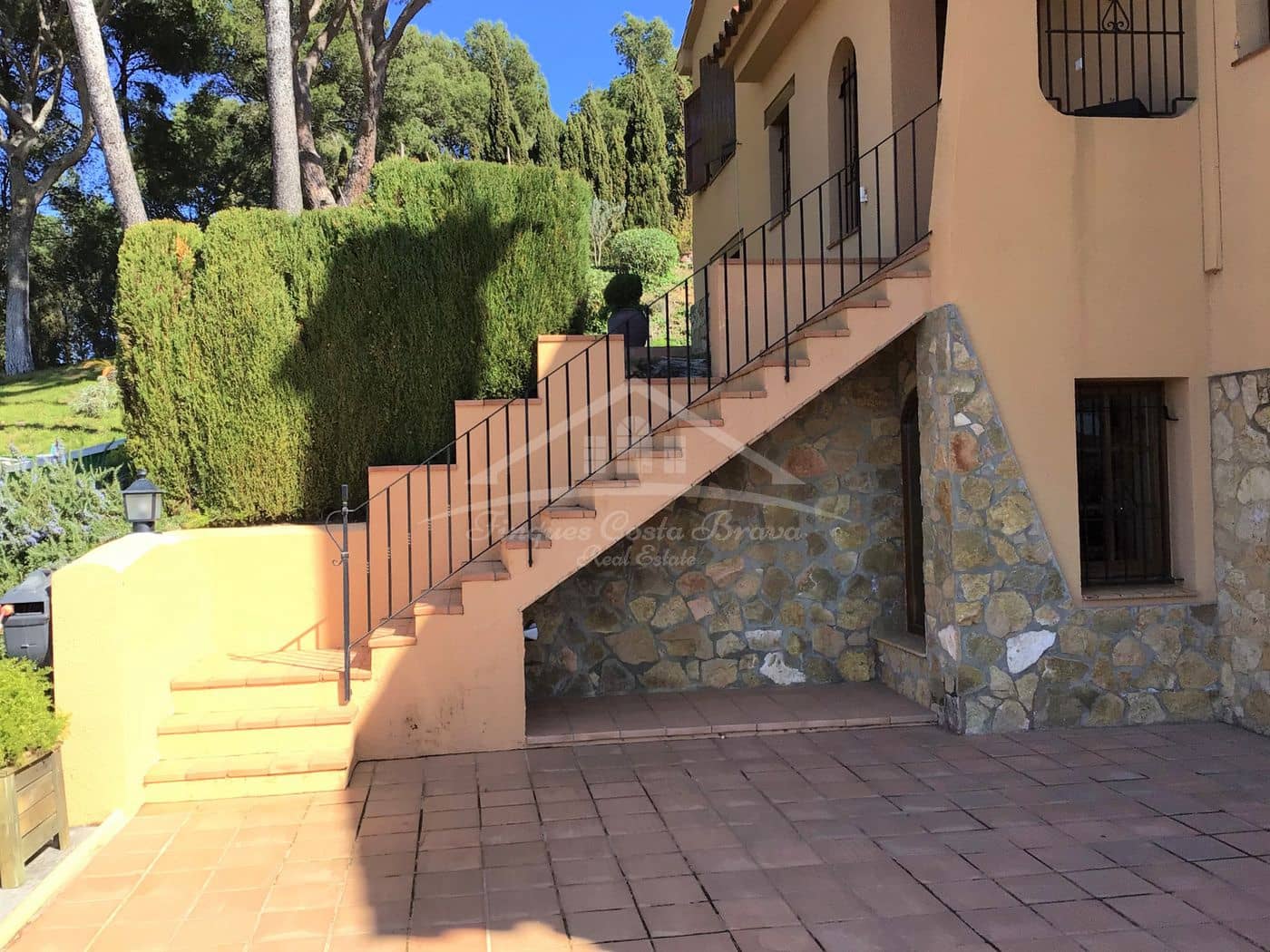 5 Zimmer Villa zu verkaufen in Tamariu mit Pool Garage - 1.200.000 € (Ref: 8585379)