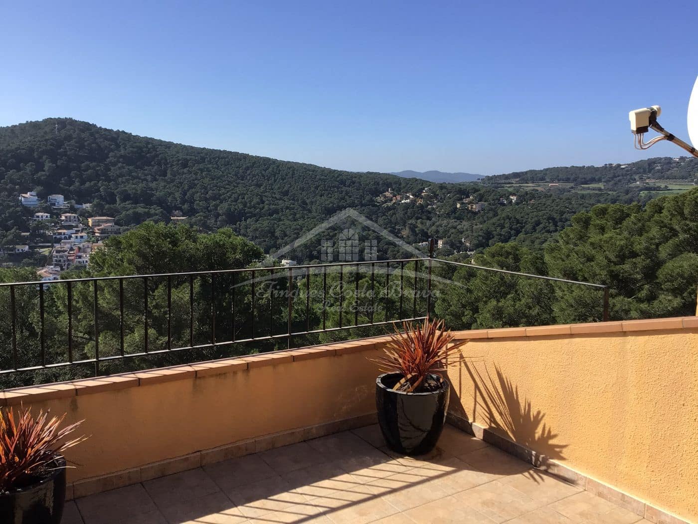 5 Zimmer Villa zu verkaufen in Tamariu mit Pool Garage - 1.200.000 € (Ref: 8585379)