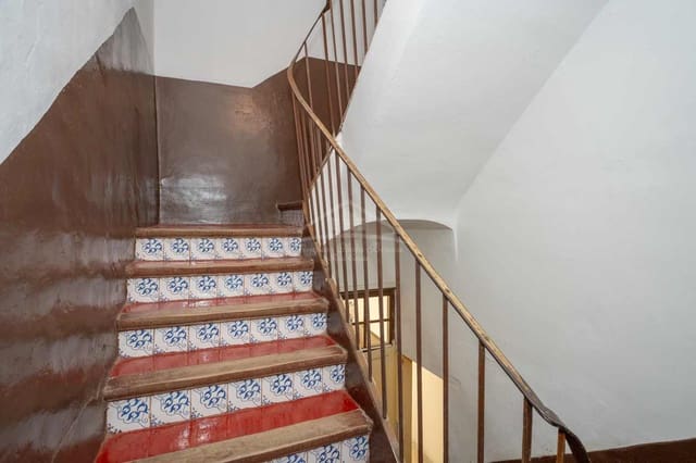 4 bedroom Townhouse for sale in Palafrugell - € 250,000 (Ref: 8585381)