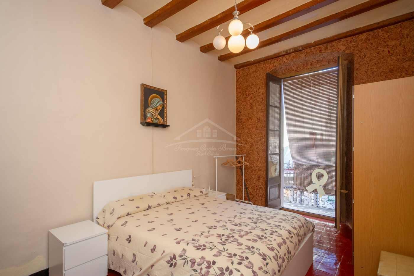 4 soveværelse Byhus til salg i Palafrugell - € 250.000 (Ref: 8585381)