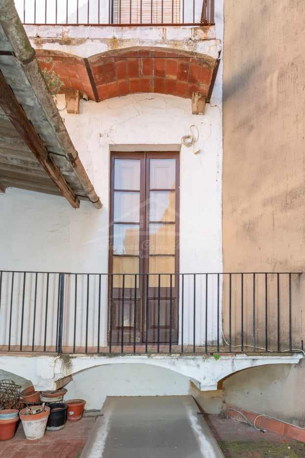 4 soveværelse Byhus til salg i Palafrugell - € 250.000 (Ref: 8585381)