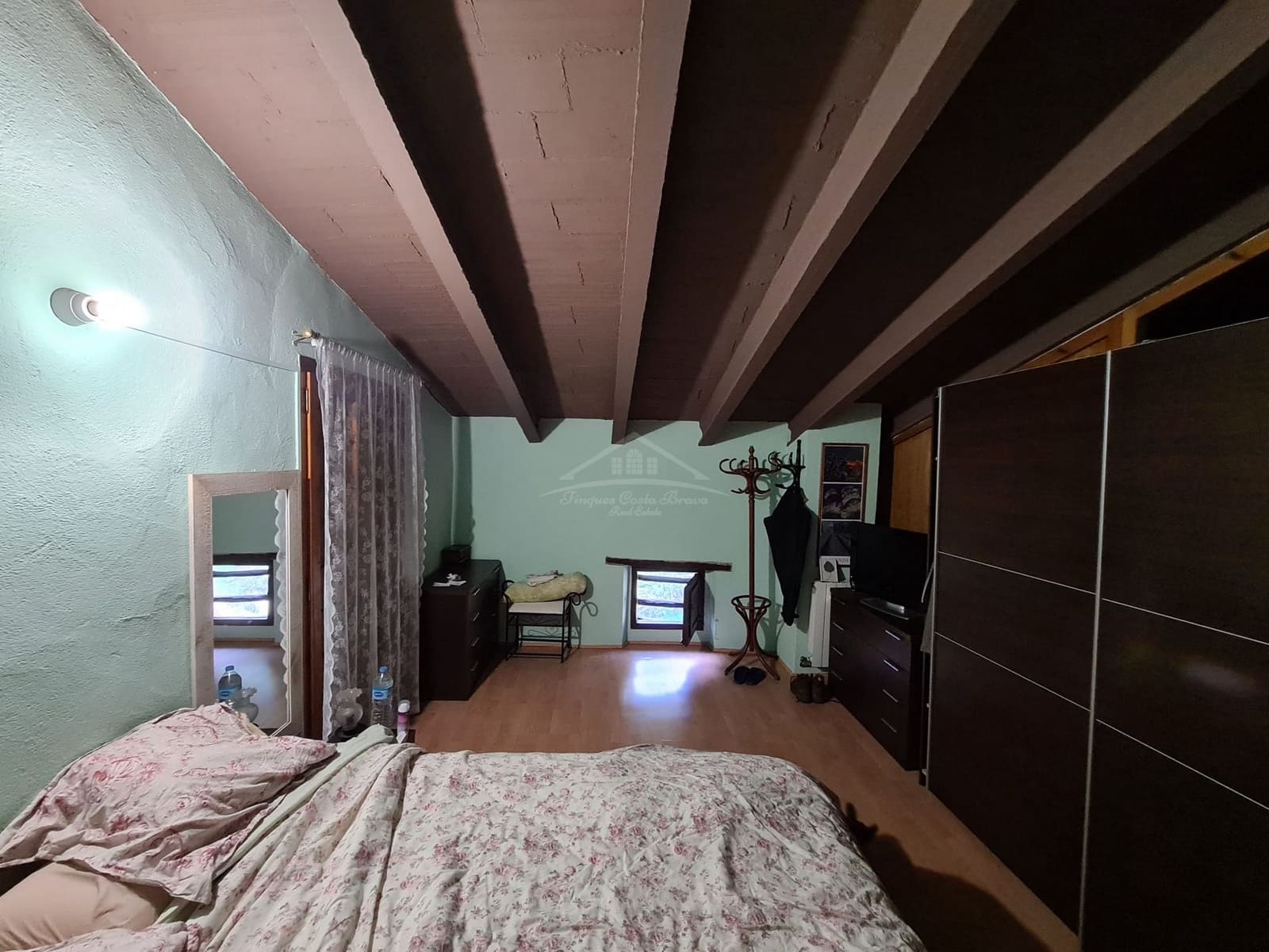 4 soveværelse Finca/Landehus til salg i Sant Aniol de Finestres med swimmingpool - € 800.000 (Ref: 8585386)