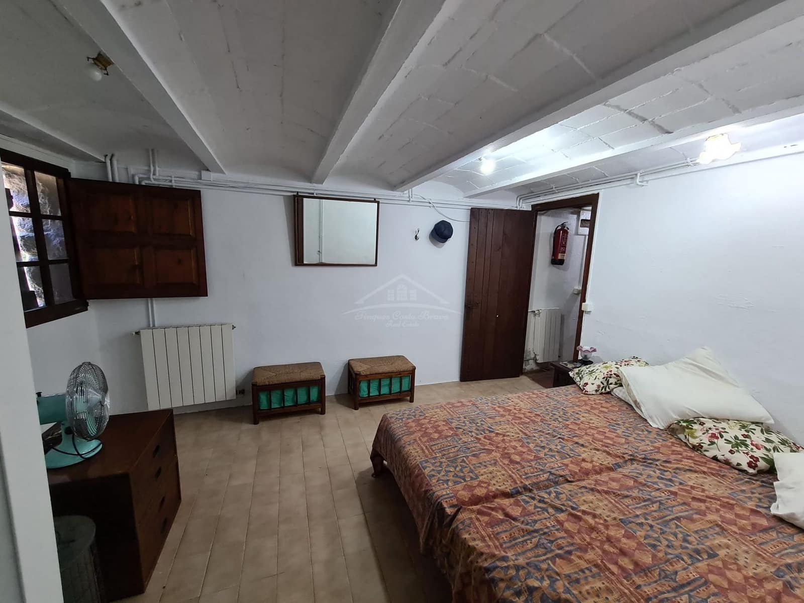 4 soveværelse Finca/Landehus til salg i Sant Aniol de Finestres med swimmingpool - € 800.000 (Ref: 8585386)